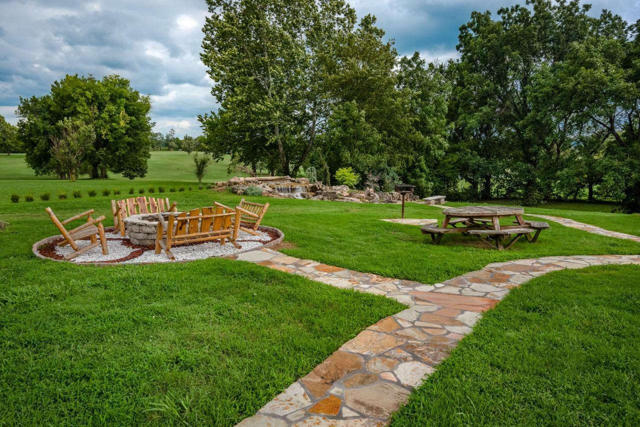 Fairway Inn Berryville Екстериор снимка